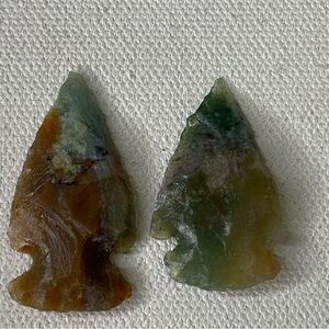 2 Hand Knapped Stone Arrowheads Multicolor Chert Modern Carving Crafts Jewelry